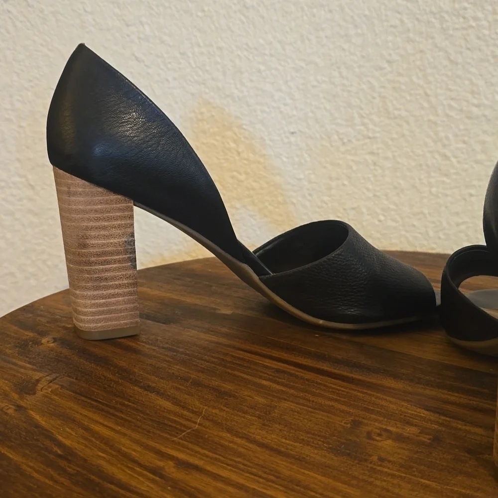 Franco Sarto|Black Pebbled Leather HIGH Block Heel Peep Toe Shoes Sz.7.5